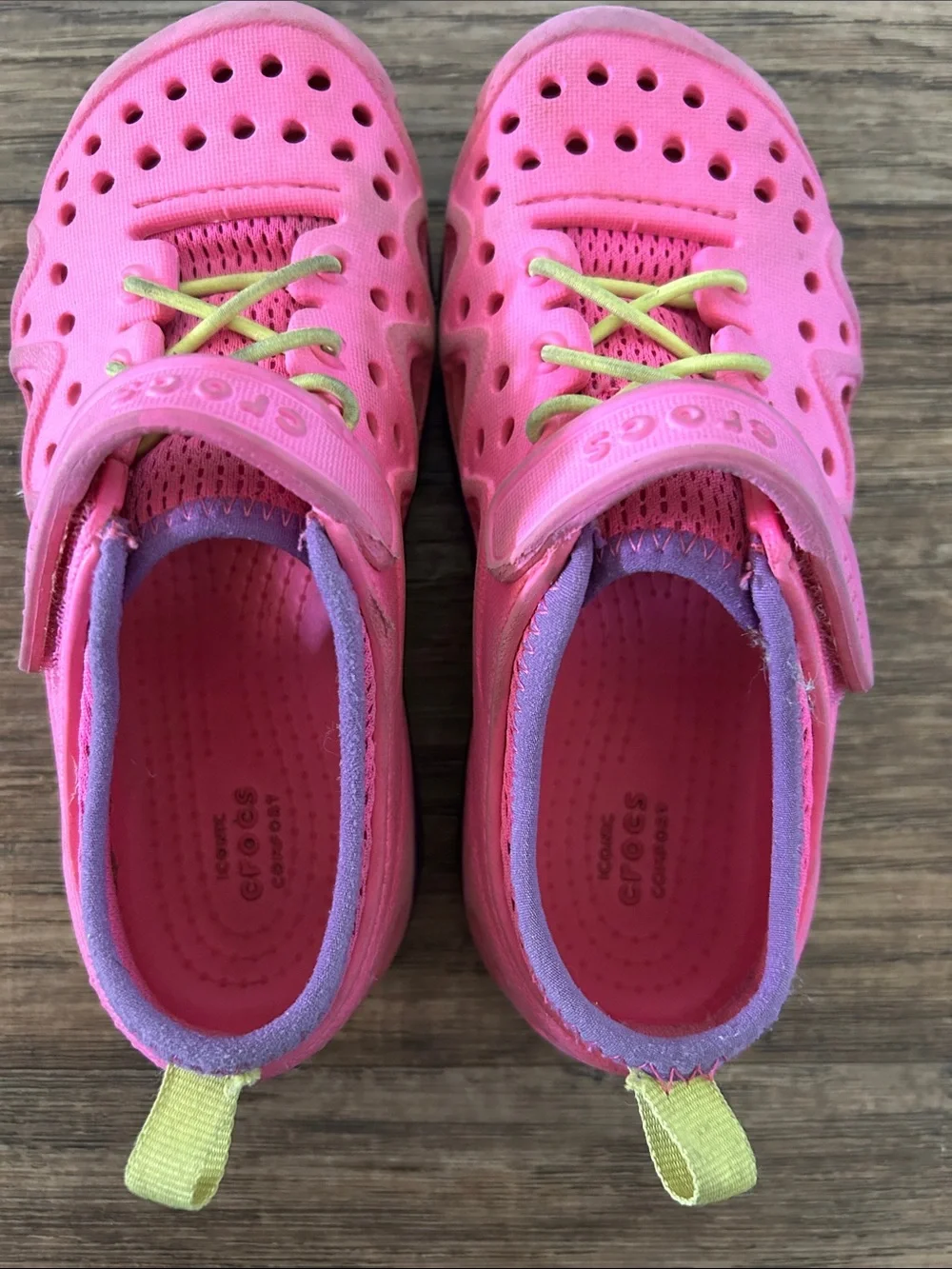 CROCS lightweight water